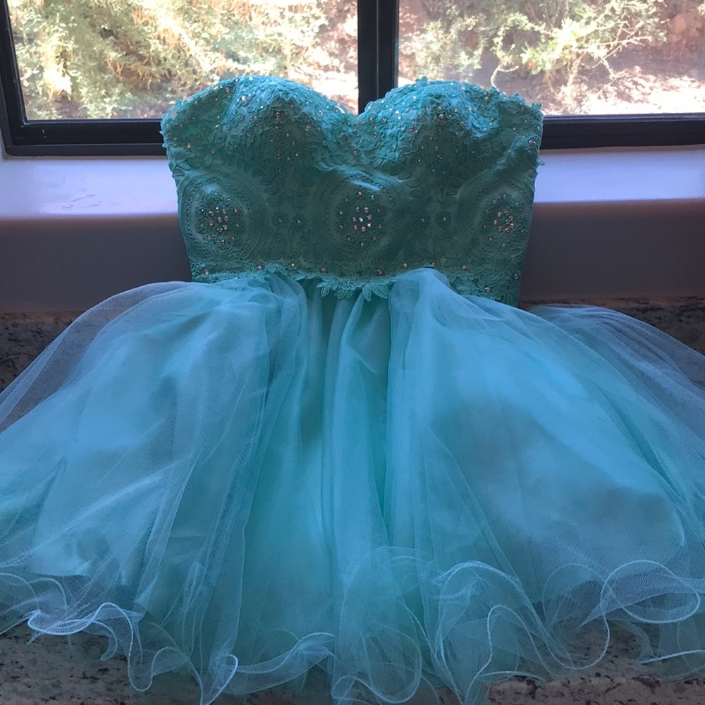 Starbox Strapless Mint Mini Dress
